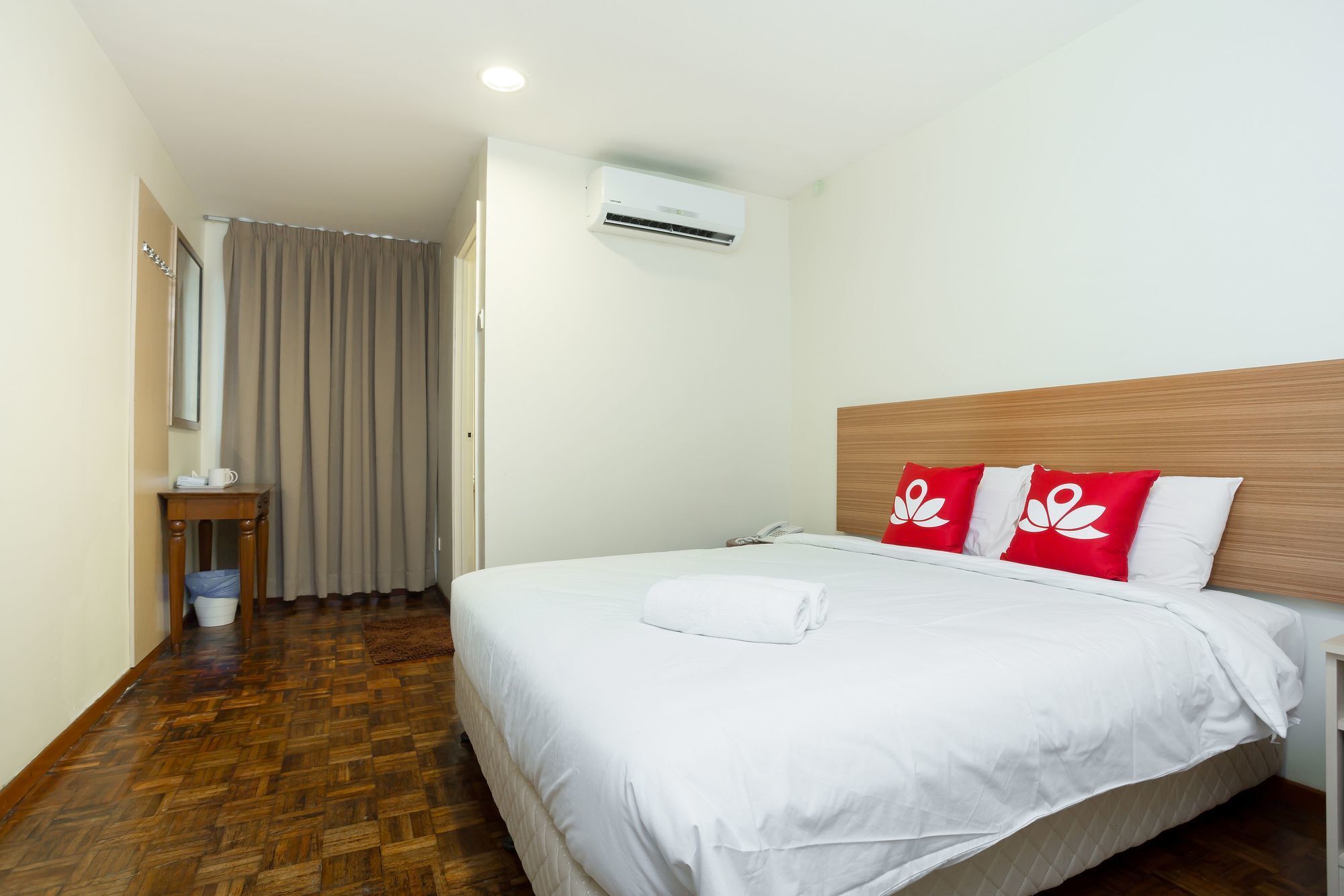 Zen Rooms Basic Sentul 吉隆坡 外观 照片